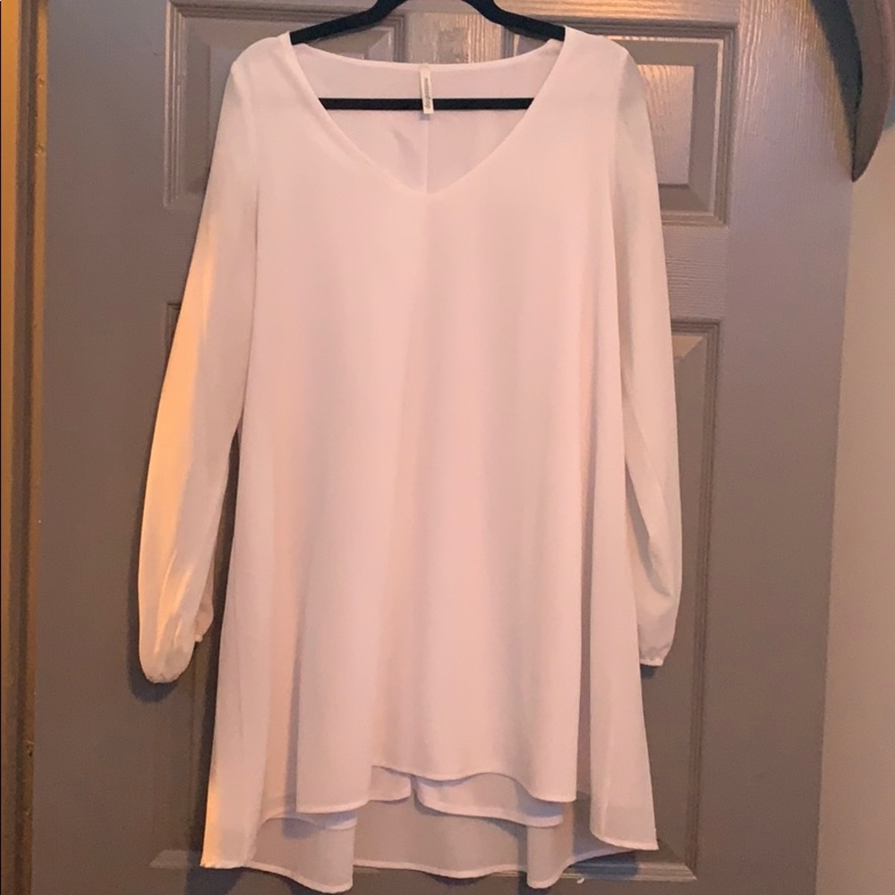 White V-Neck Long Sleeve Dress